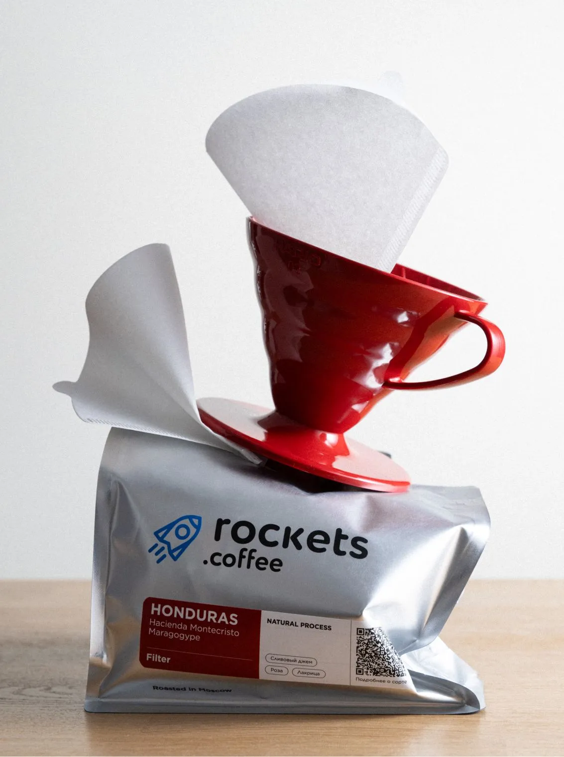 Превью продукта Воронка Hario V60, бумажные
фильтры, кофе в зёрнах