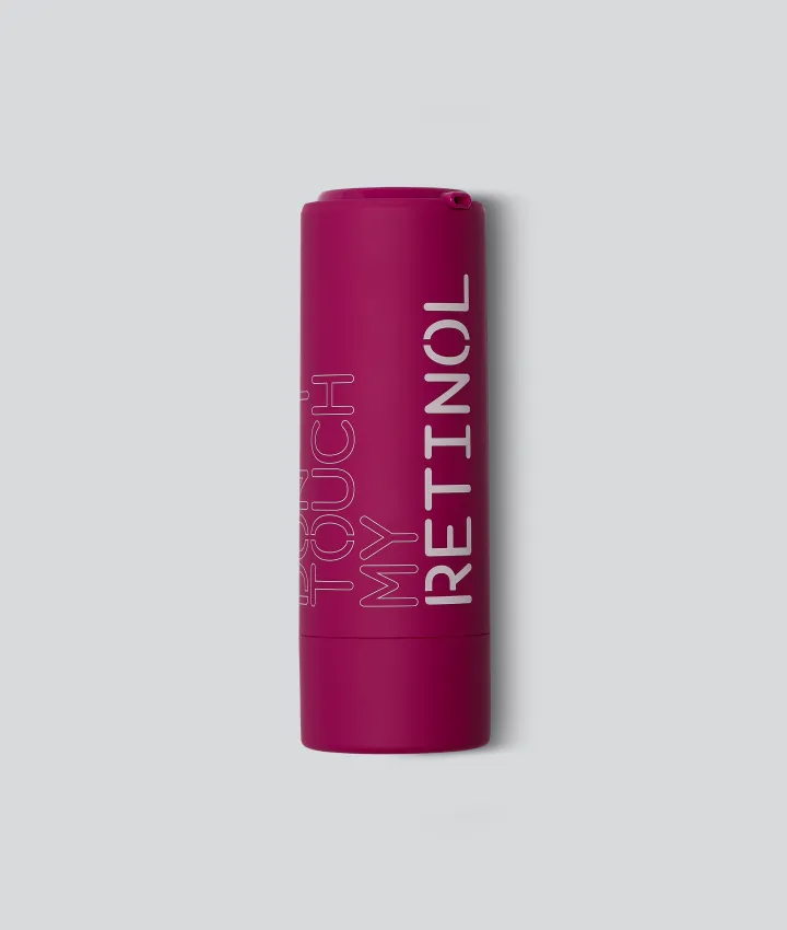 Ретинол разрушается от света и воды и часто вызывает раздражения. В сыворотке мы используем технологию инкапсулирования — активные молекулы «запечатываются» в капсулы, поэтому средство хранится дольше, глубже проникает и действует мягче. 